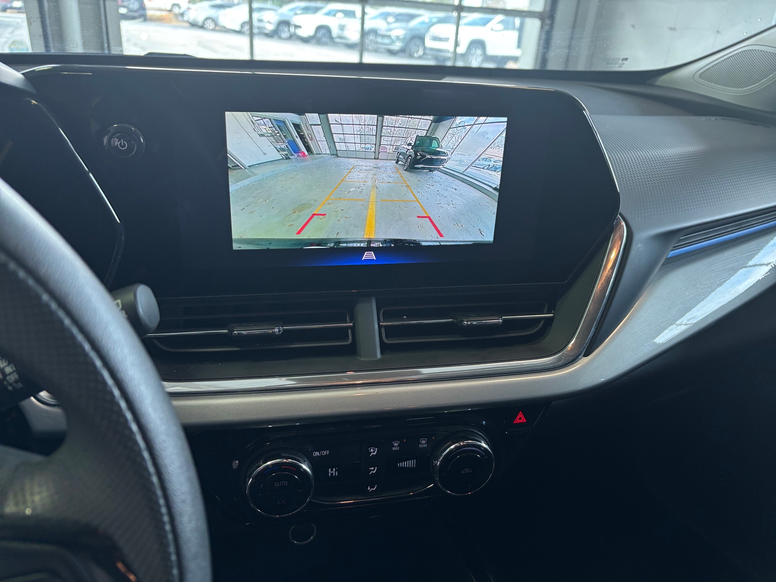 Thumbnail: 2025 Chevrolet Trax - 4