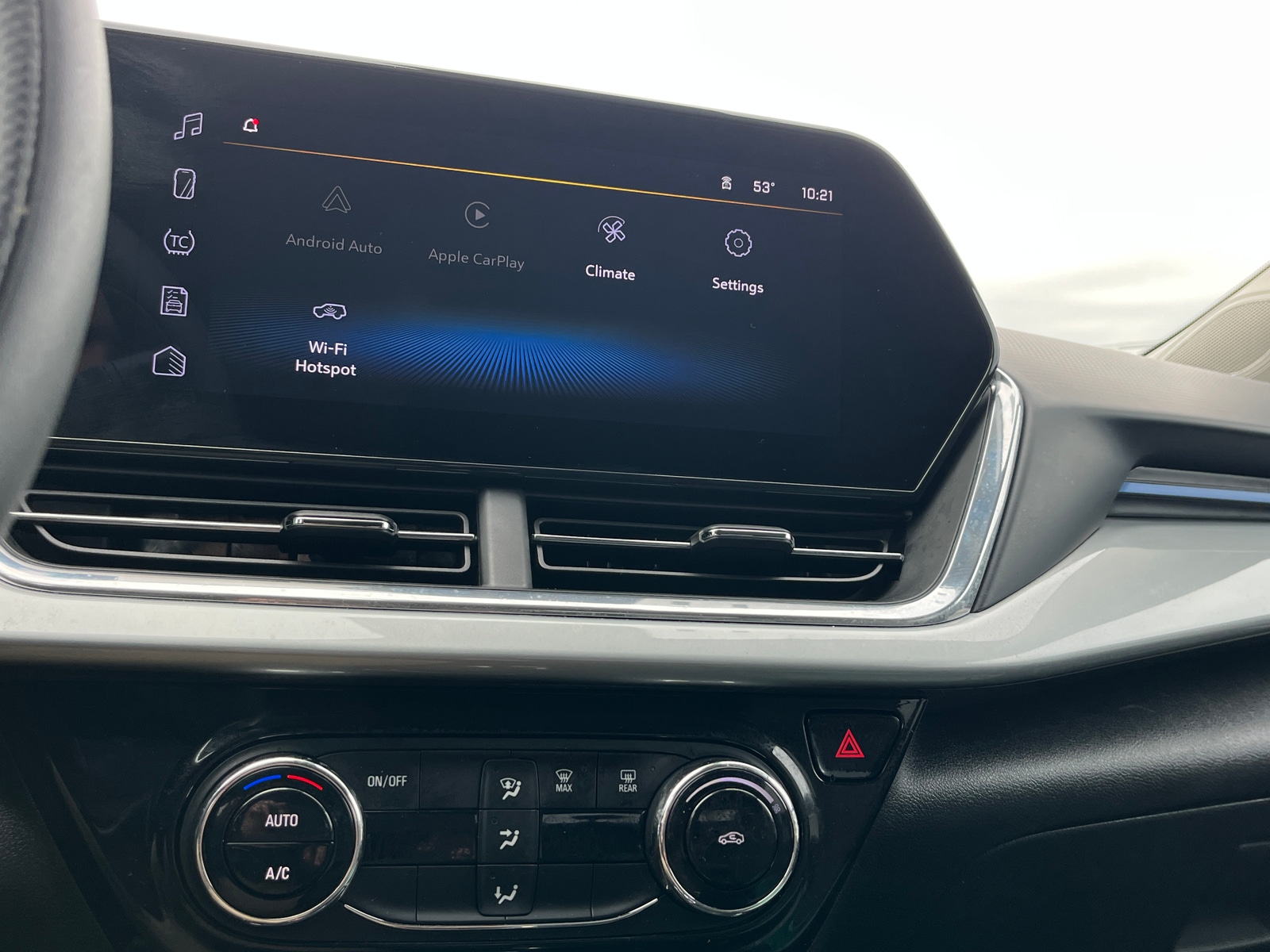 Thumbnail: 2025 Chevrolet Trax - 4