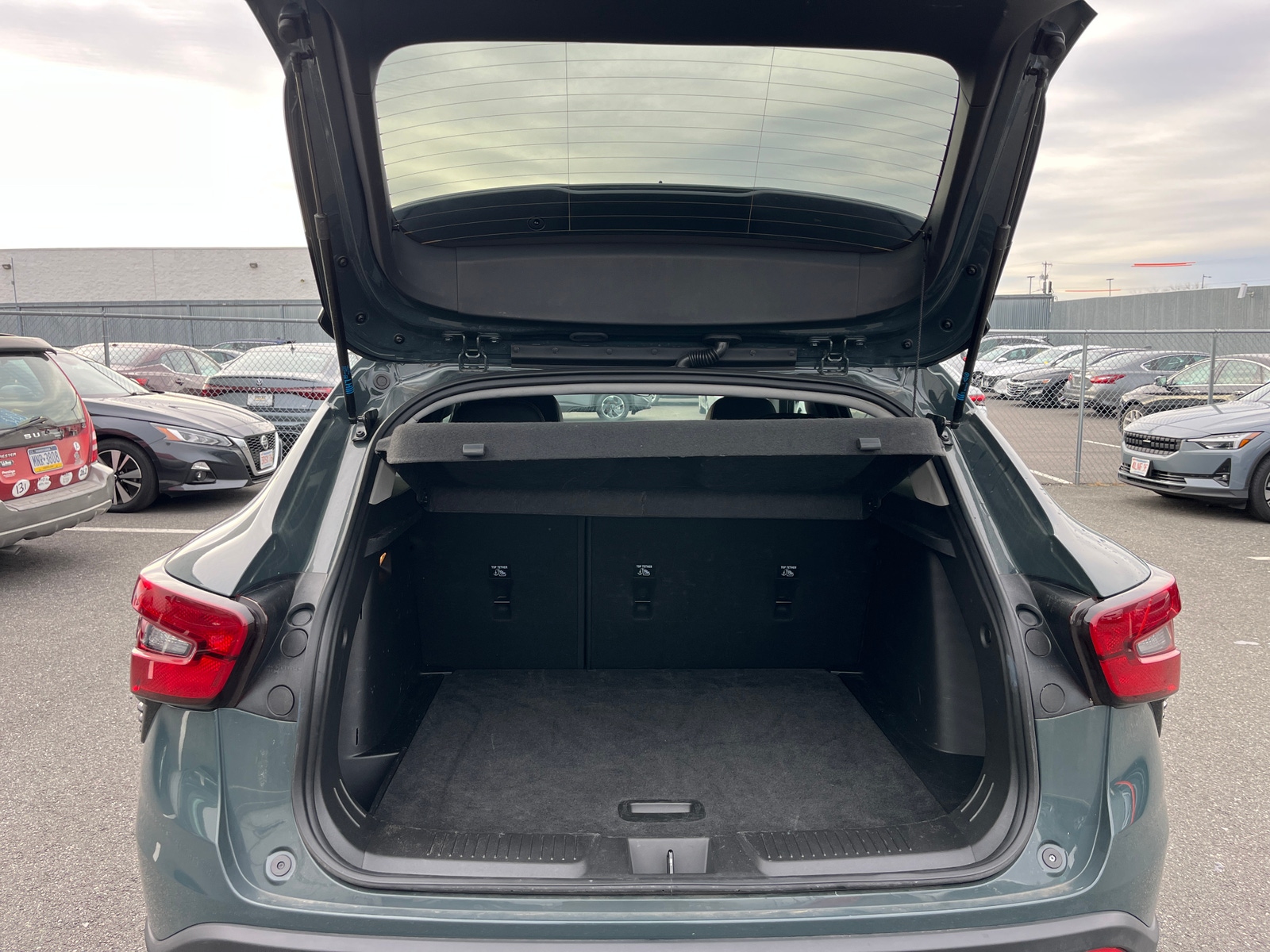 Thumbnail: 2025 Chevrolet Trax - 6