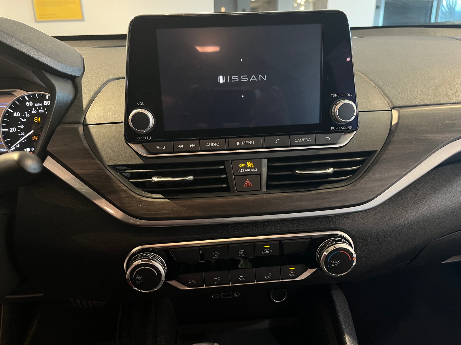 Thumbnail: 2025 Nissan Altima - 4