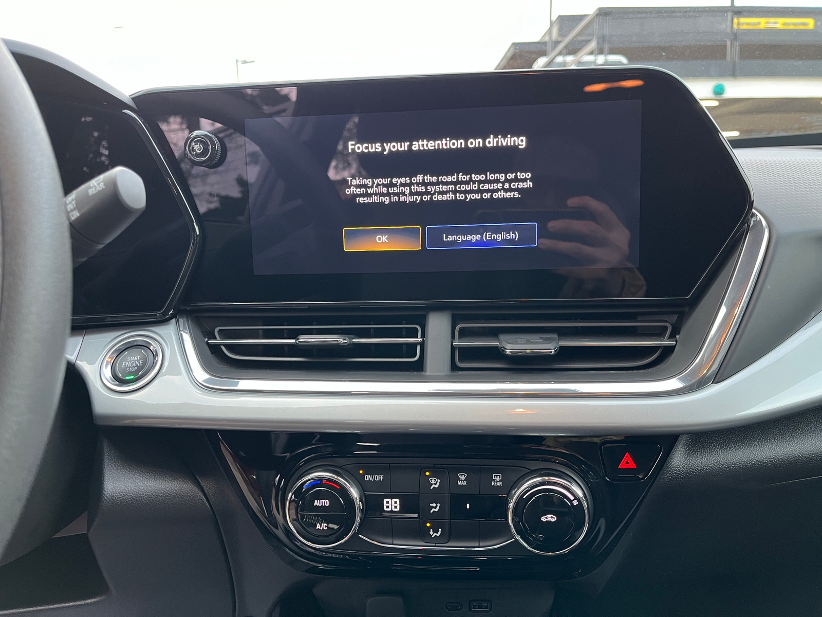 Thumbnail: 2025 Chevrolet Trax - 4