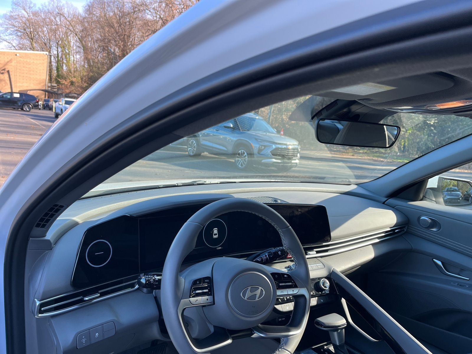 Thumbnail: 2025 Hyundai Elantra - 3