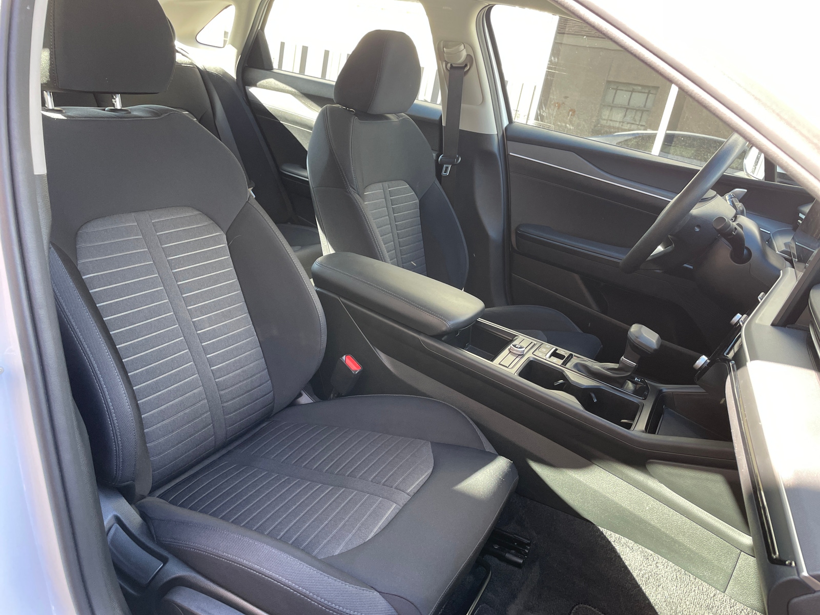 Thumbnail: 2025 Kia K5 - 2