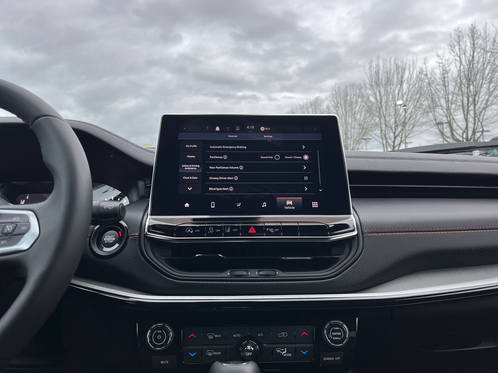 Thumbnail: 2025 Jeep Compass - 4