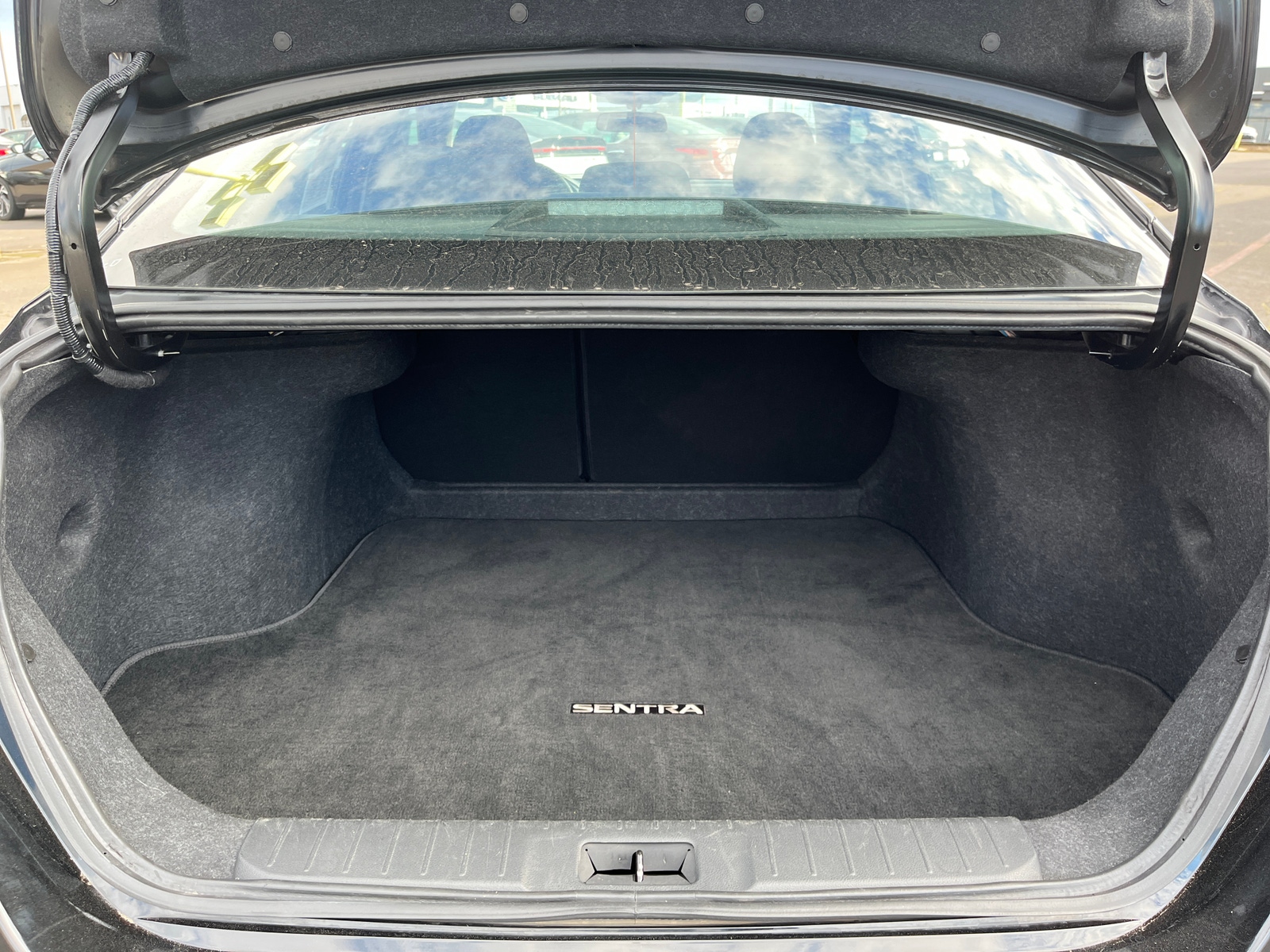 Thumbnail: 2025 Nissan Sentra - 6