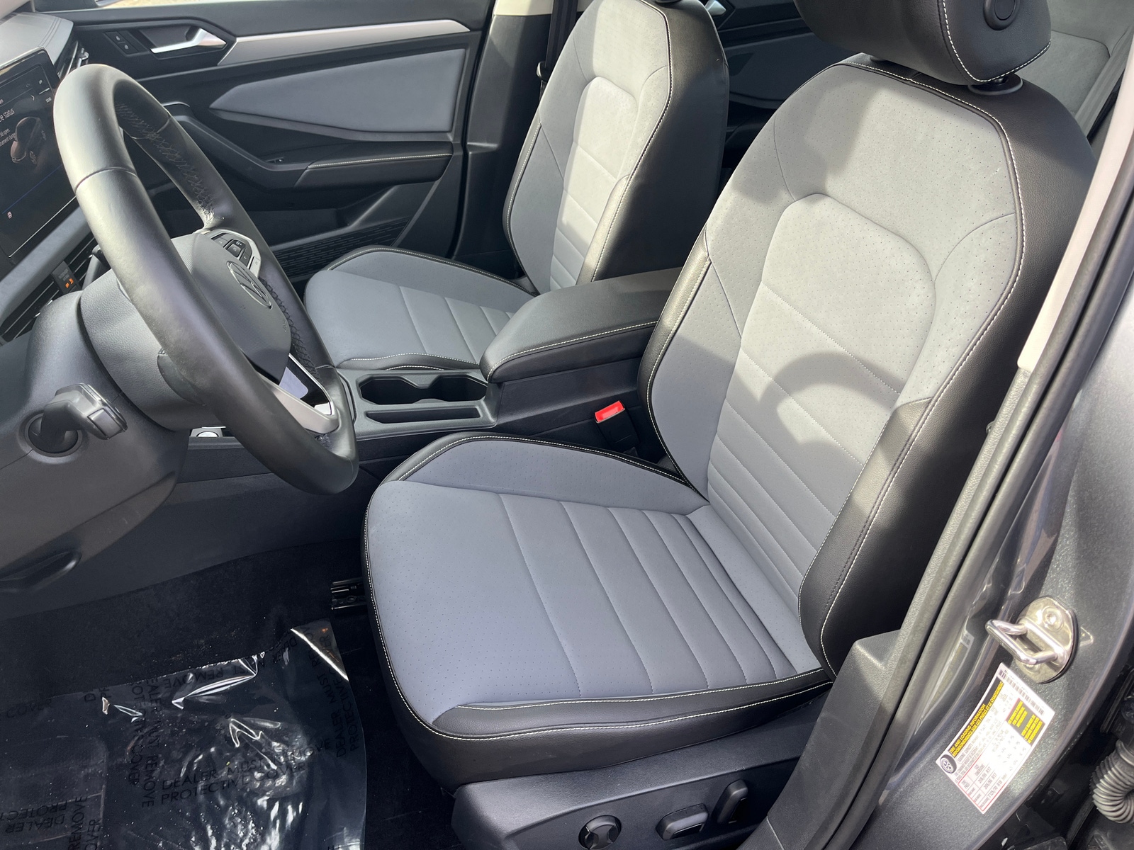 Thumbnail: 2025 Volkswagen Jetta - 2