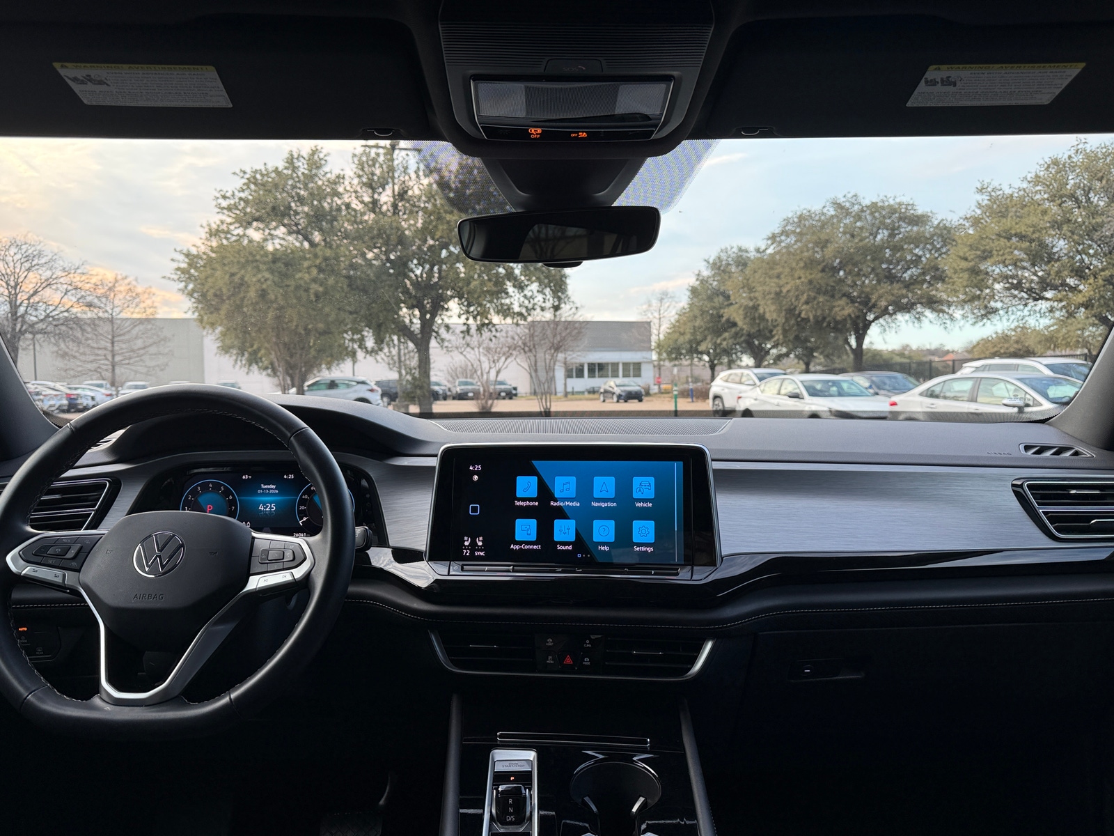 Thumbnail: 2025 Volkswagen Atlas - 3