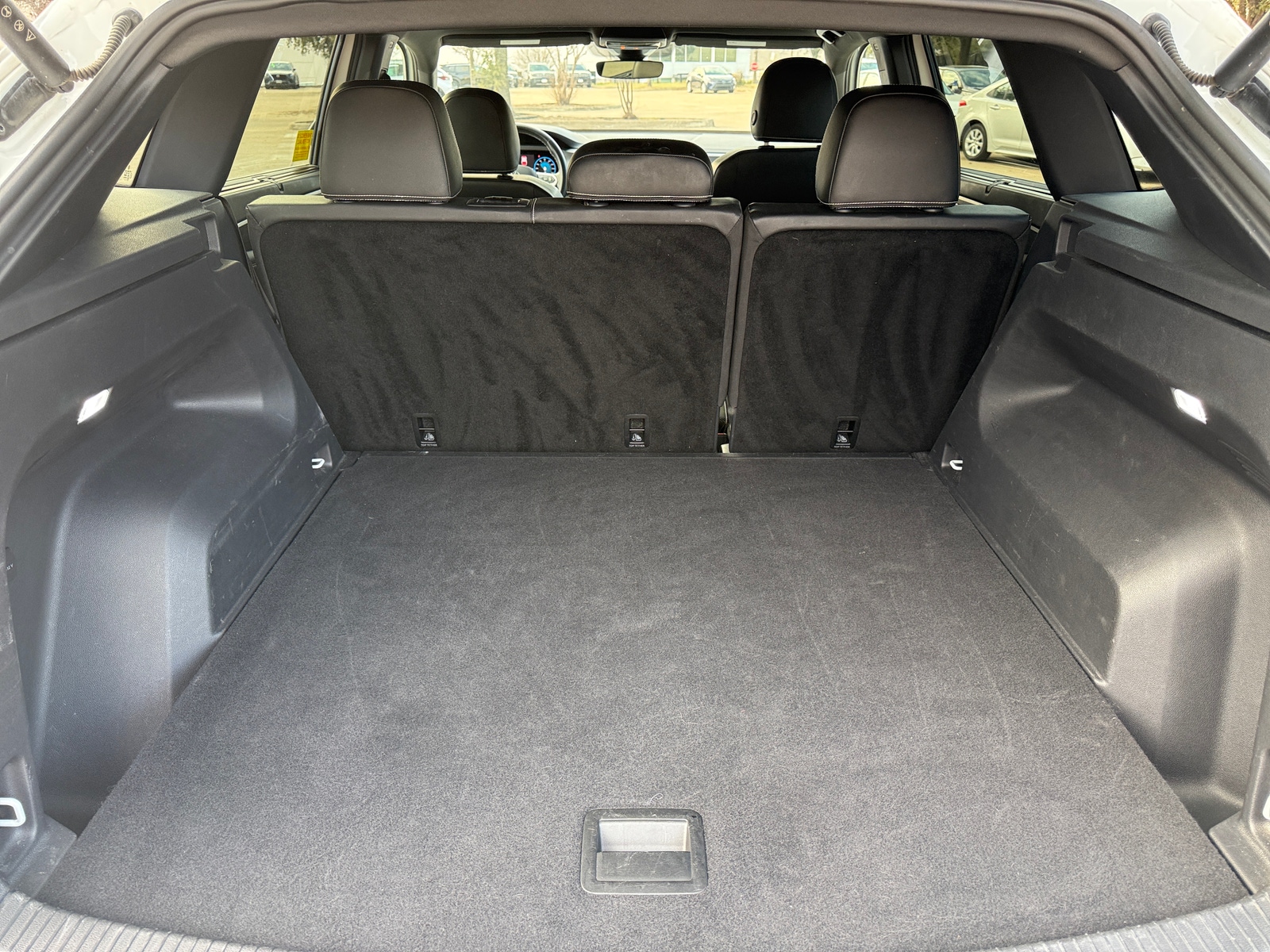 Thumbnail: 2025 Volkswagen Atlas - 6