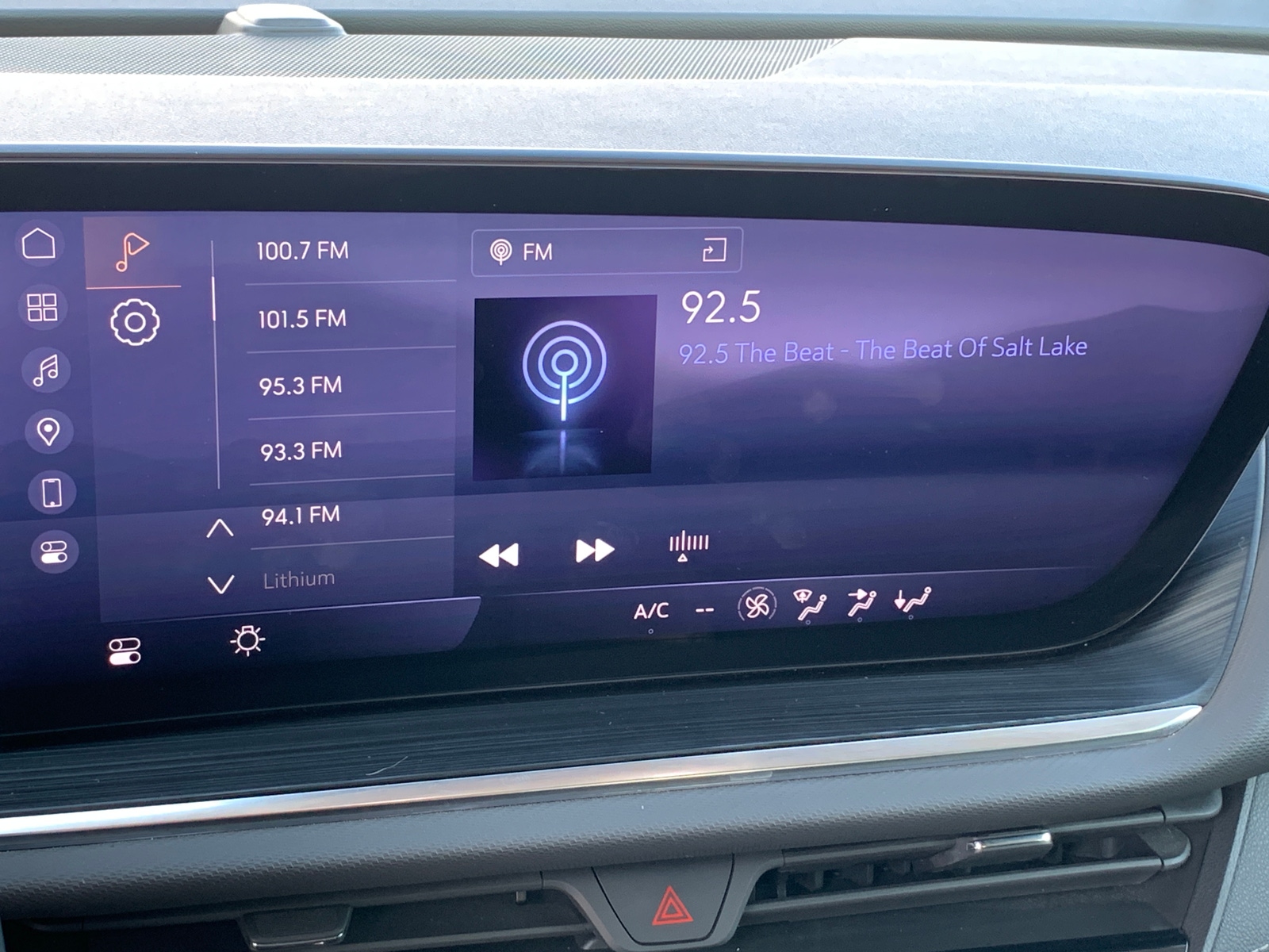 Thumbnail: 2024 Buick Envision - 4