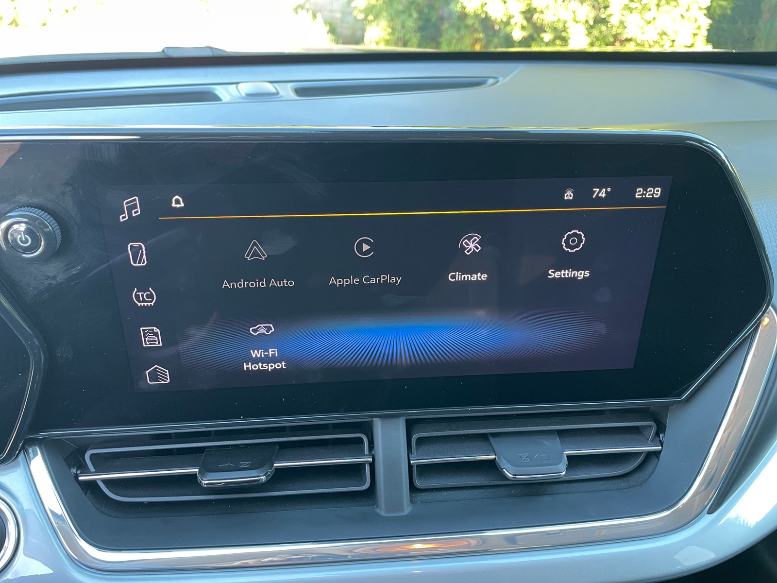 Thumbnail: 2025 Chevrolet Trax - 4