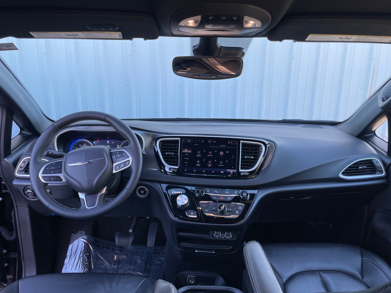 Thumbnail: 2025 Chrysler Pacifica - 2