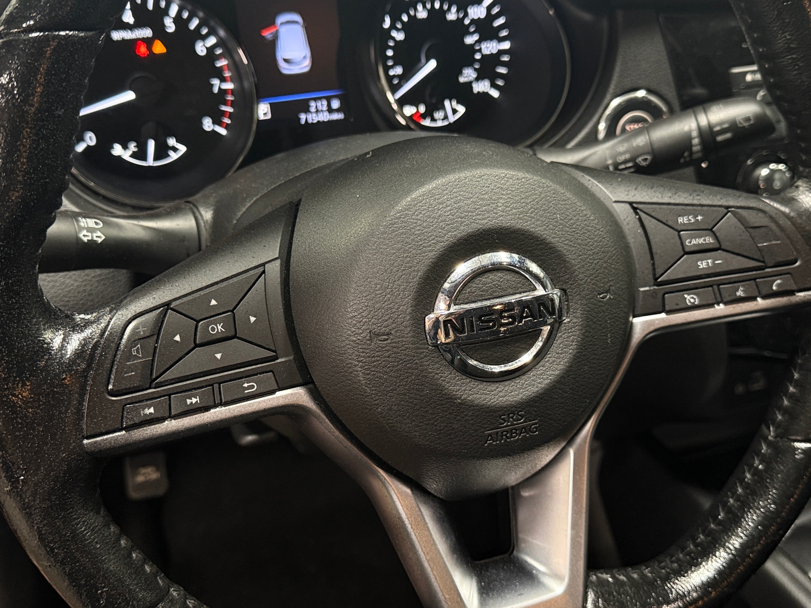 Thumbnail: 2021 Nissan Rogue Sport - 5