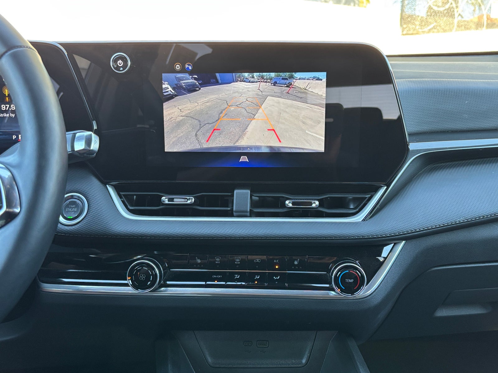 Thumbnail: 2025 Chevrolet Equinox - 4