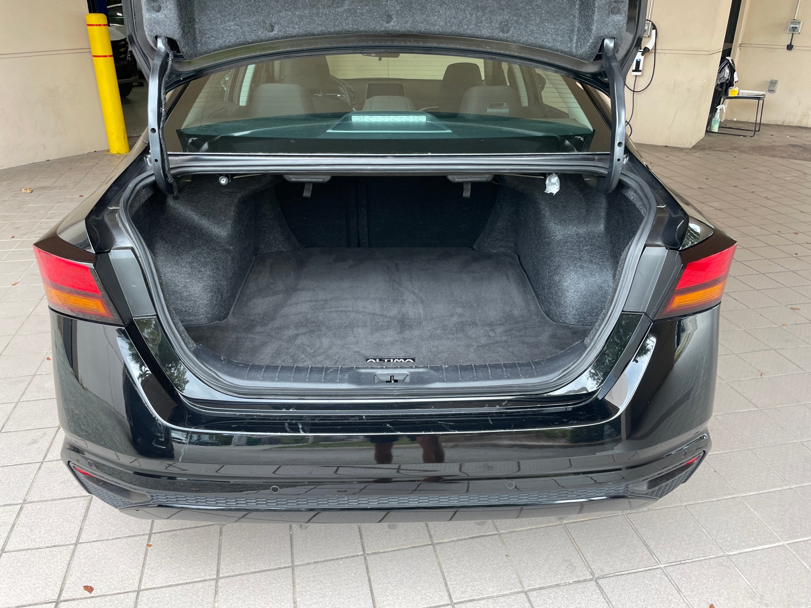 Thumbnail: 2025 Nissan Altima - 4