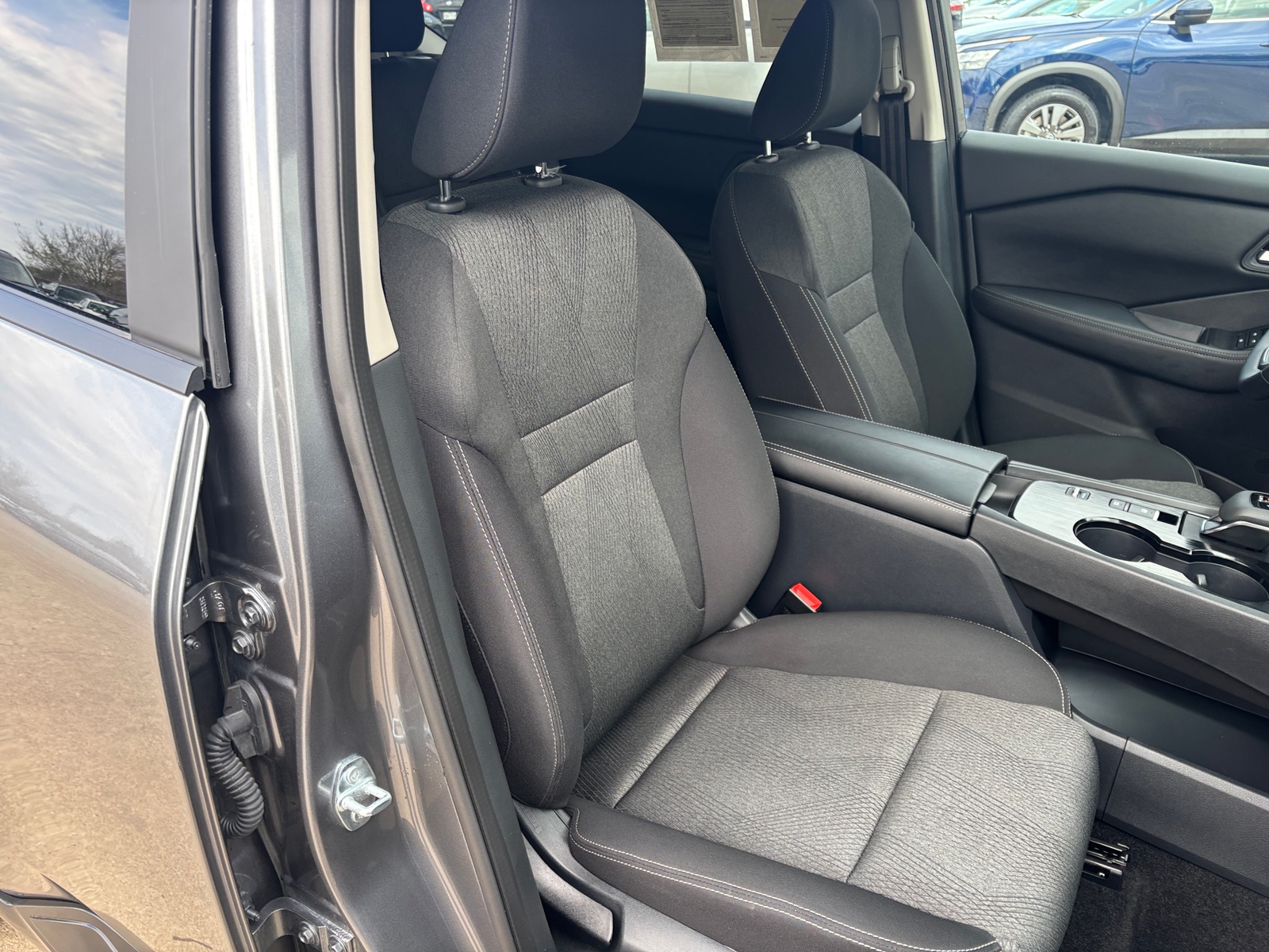 Thumbnail: 2025 Nissan Rogue - 2