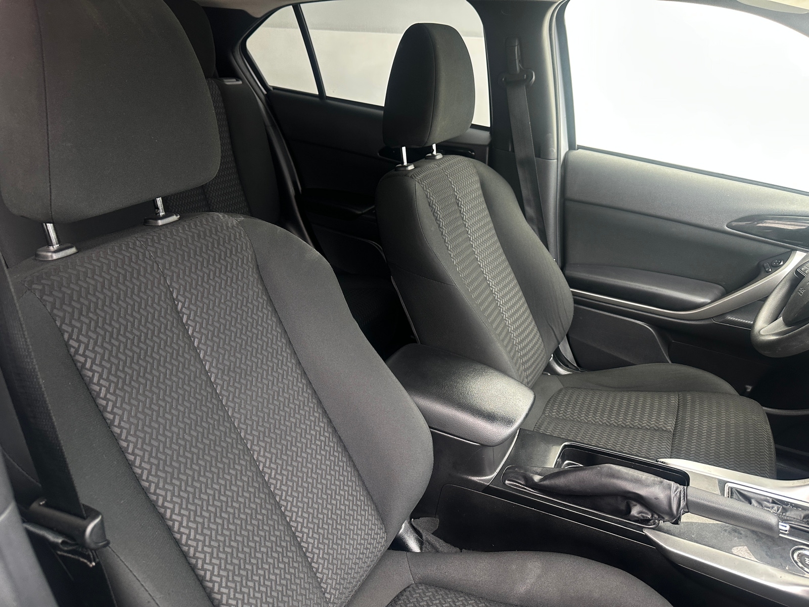 Thumbnail: 2023 Mitsubishi Eclipse Cross - 2