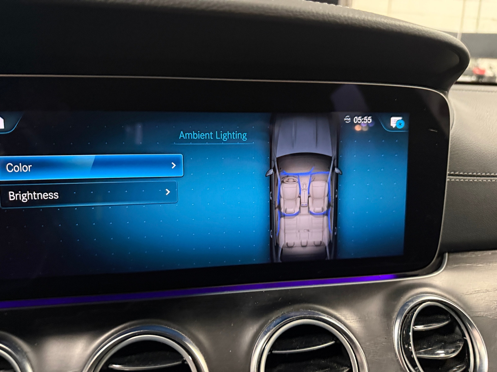 Thumbnail: 2023 Mercedes-Benz E-Class - 3