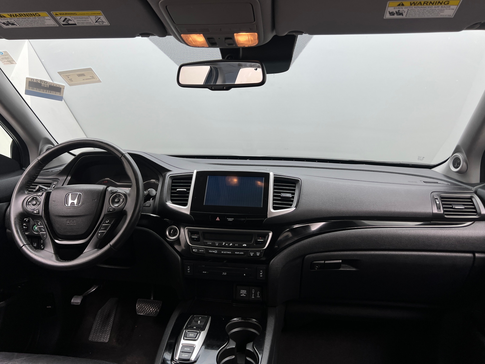 Thumbnail: 2017 Honda Pilot - 2