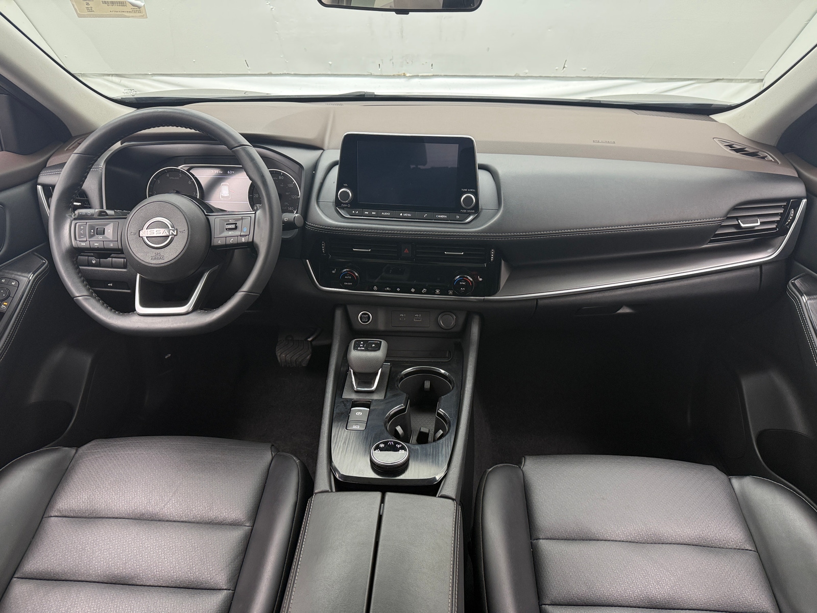 Thumbnail: 2022 Nissan Rogue - 3