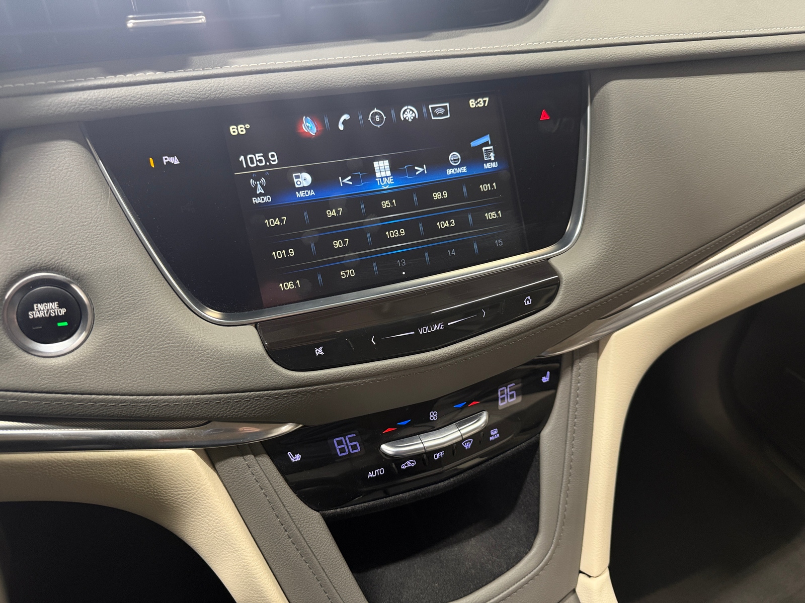 Thumbnail: 2019 Cadillac XT5 - 3