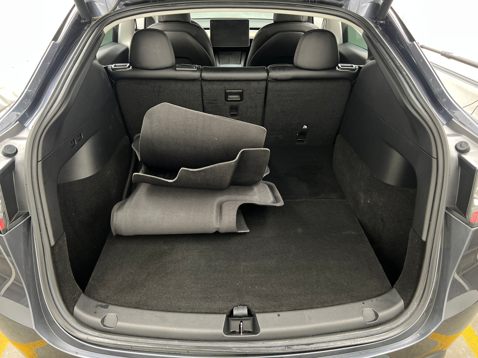 Thumbnail: 2022 Tesla Model Y - 6