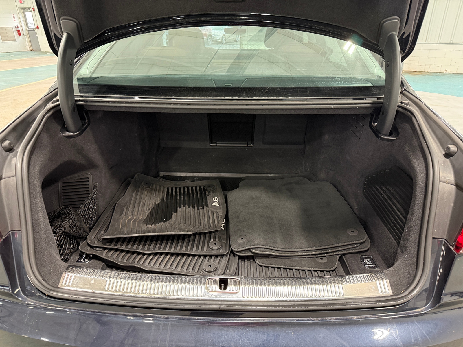 Thumbnail: 2021 Audi A8 - 6