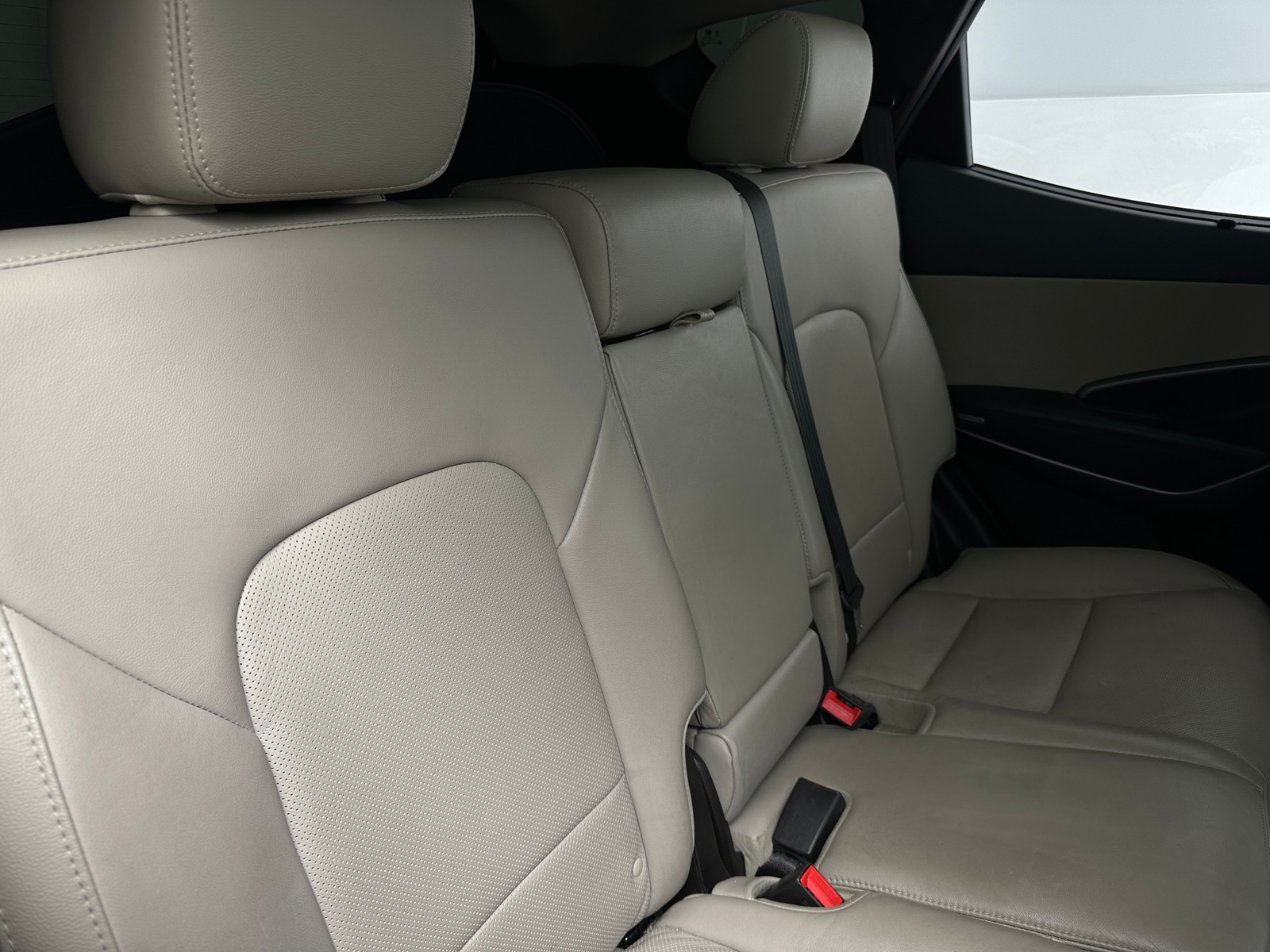 Thumbnail: 2017 Hyundai Santa Fe - 5