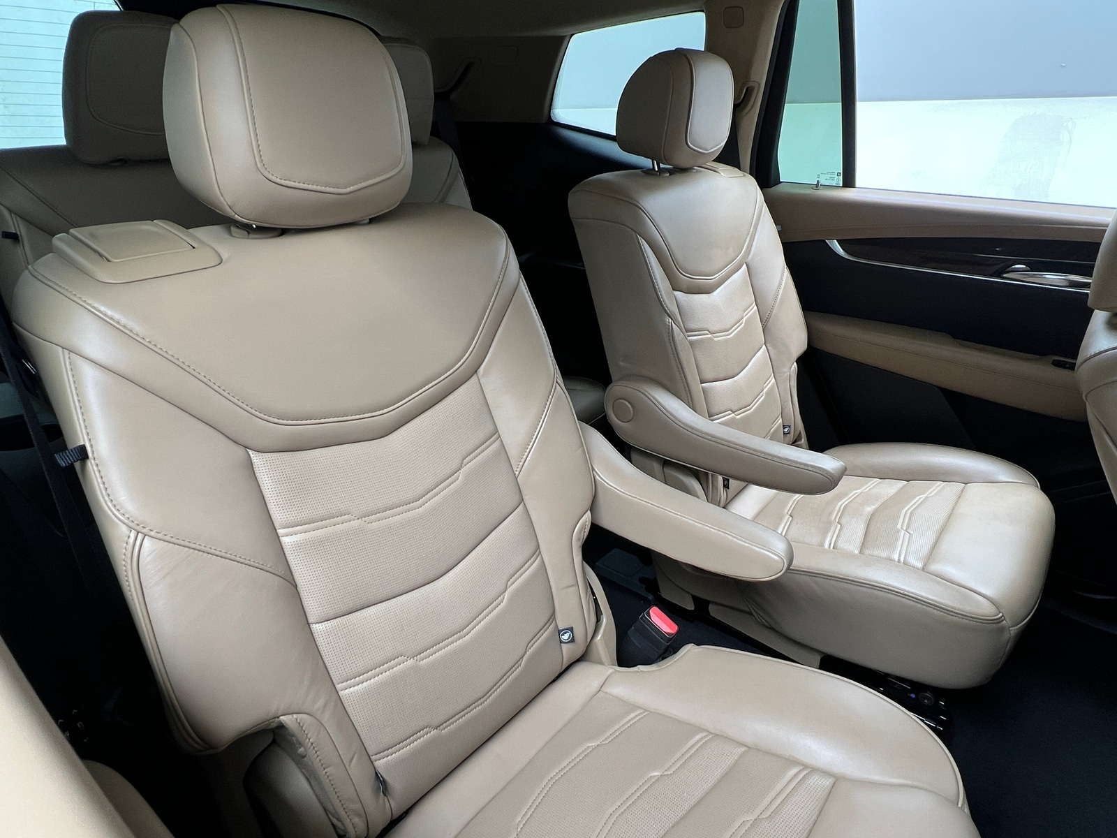 Thumbnail: 2020 Cadillac XT6 - 5