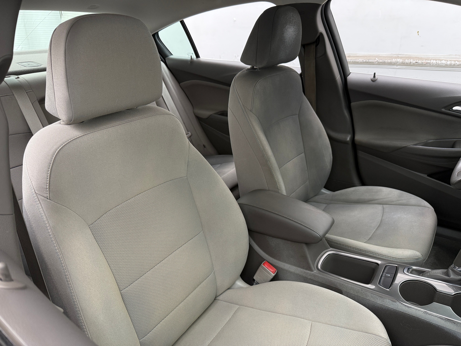 Thumbnail: 2018 Chevrolet Cruze - 2