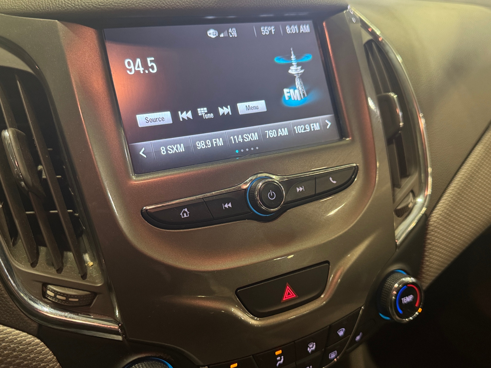 Thumbnail: 2018 Chevrolet Cruze - 4