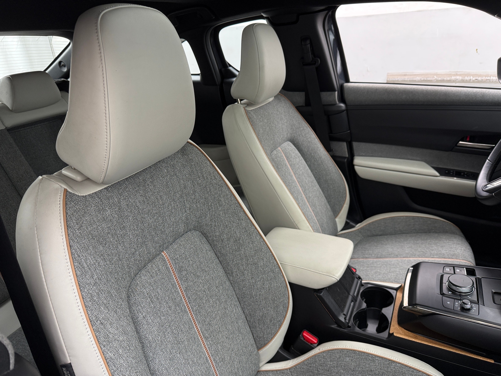 Thumbnail: 2022 Mazda MX-30 - 2