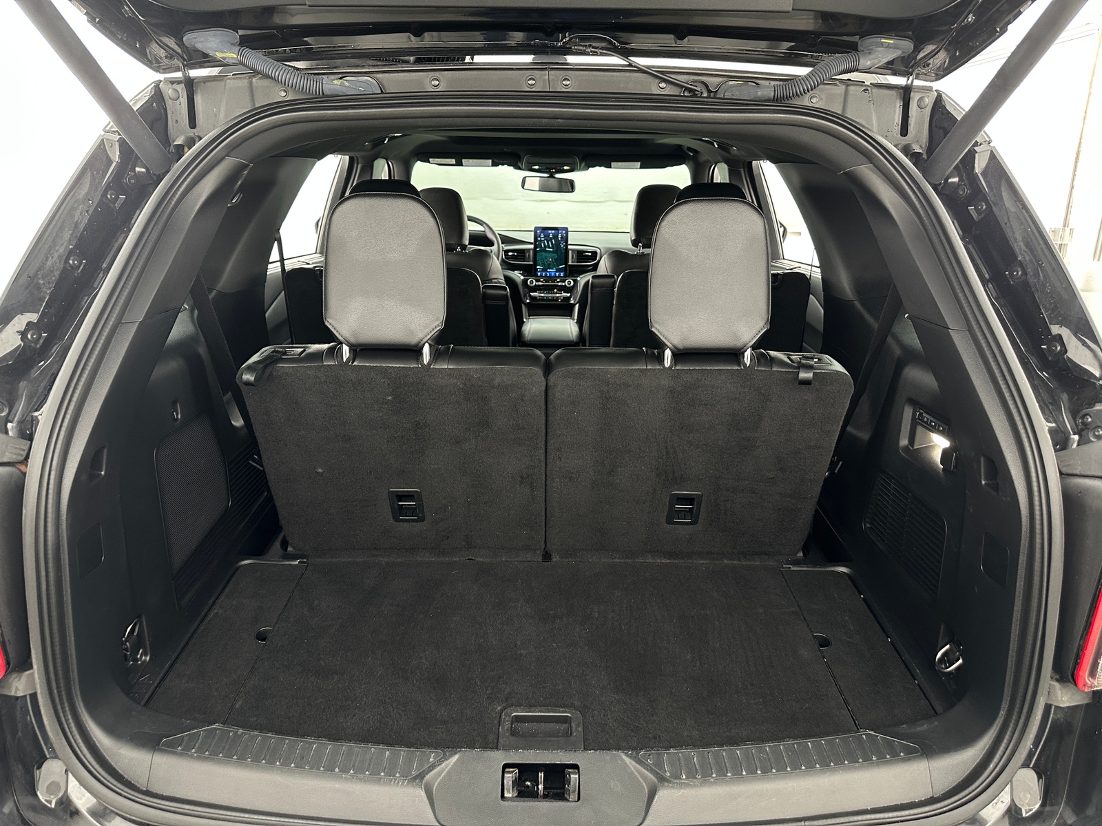 Thumbnail: 2023 Ford Explorer - 6