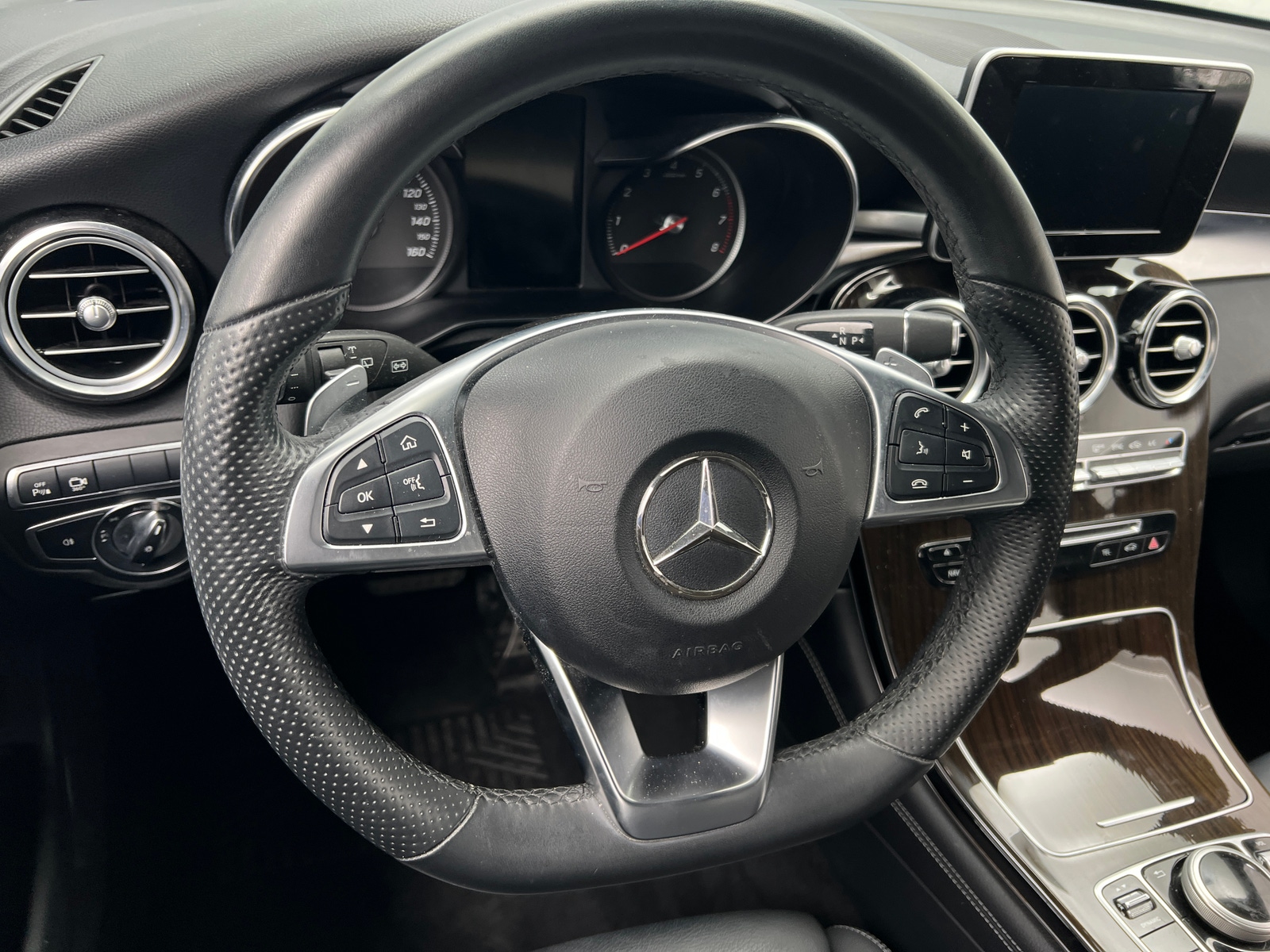 Thumbnail: 2018 Mercedes-Benz GLC - 4