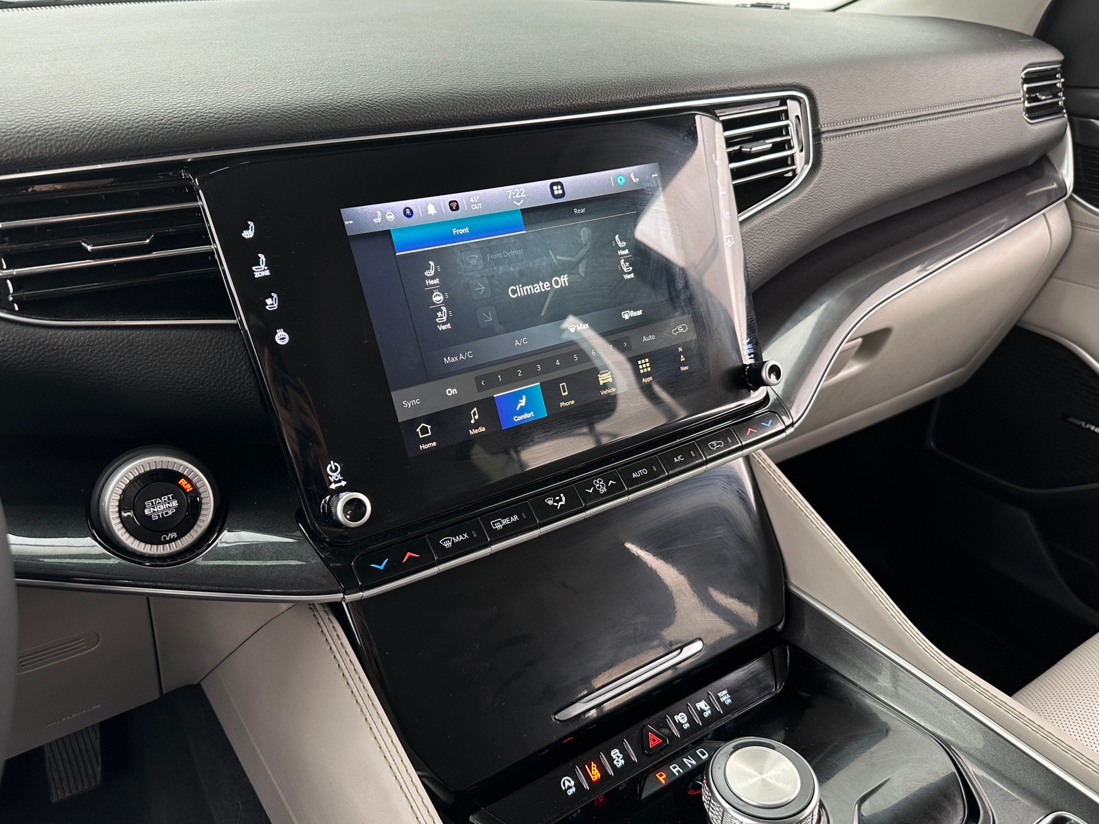 Thumbnail: 2024 Jeep Wagoneer - 3