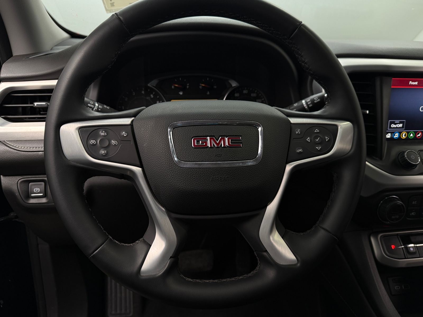 Thumbnail: 2023 GMC Acadia - 4