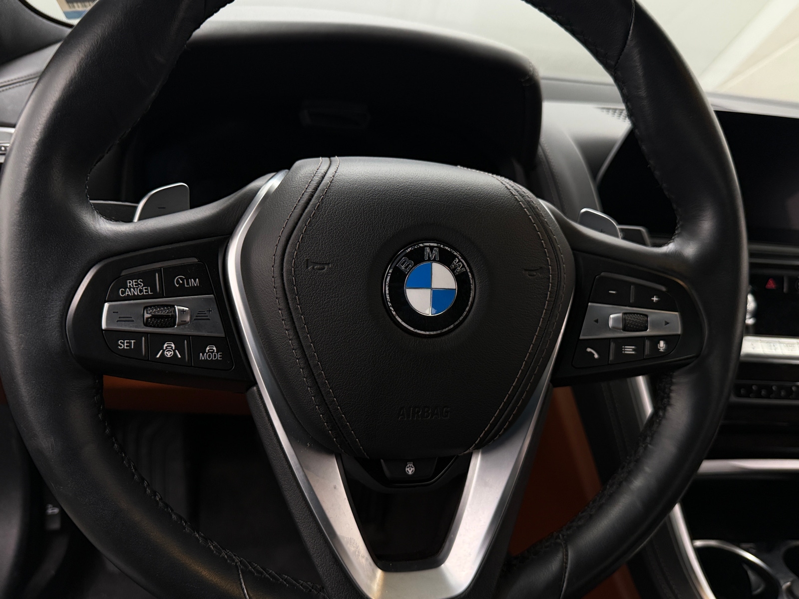 Thumbnail: 2020 BMW 8 Series - 4