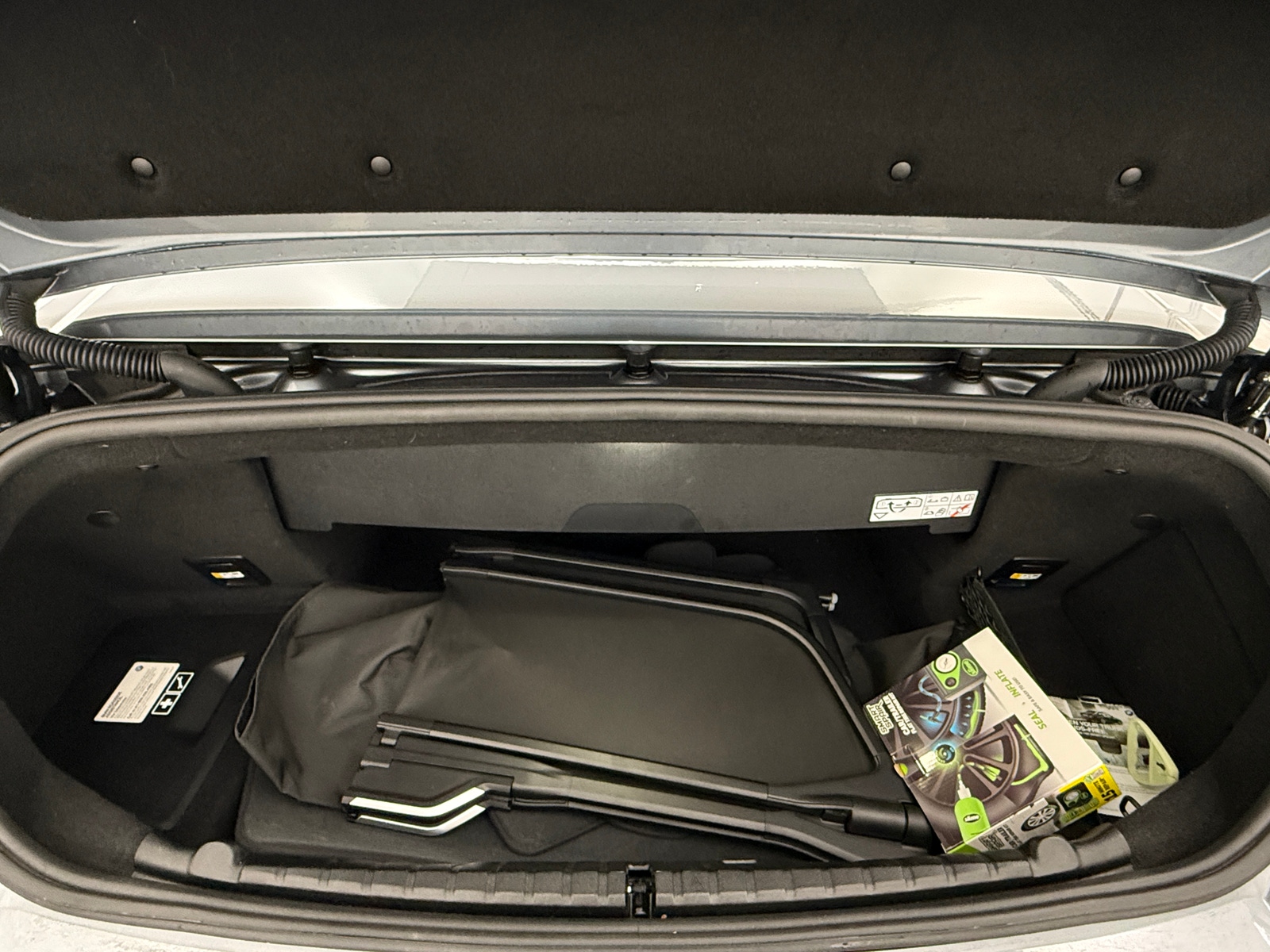 Thumbnail: 2020 BMW 8 Series - 6