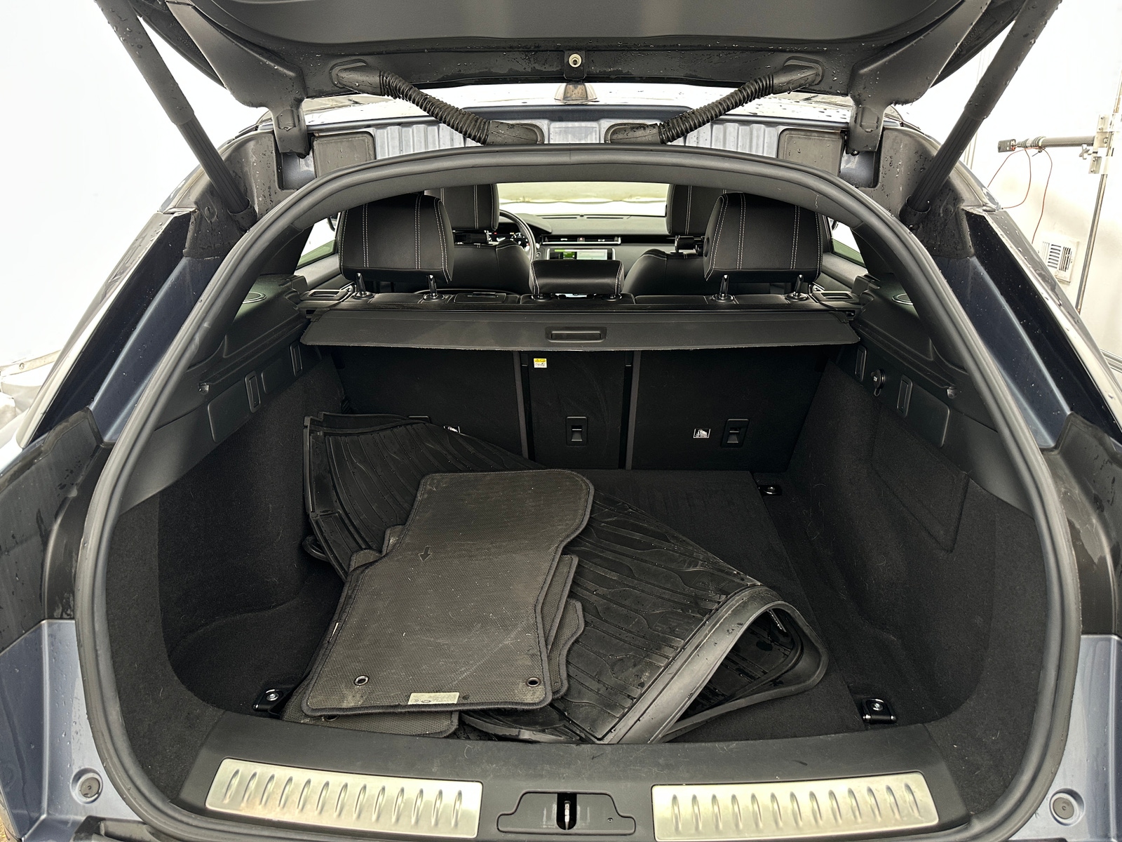 Thumbnail: 2019 Land Rover Range Rover Velar - 6