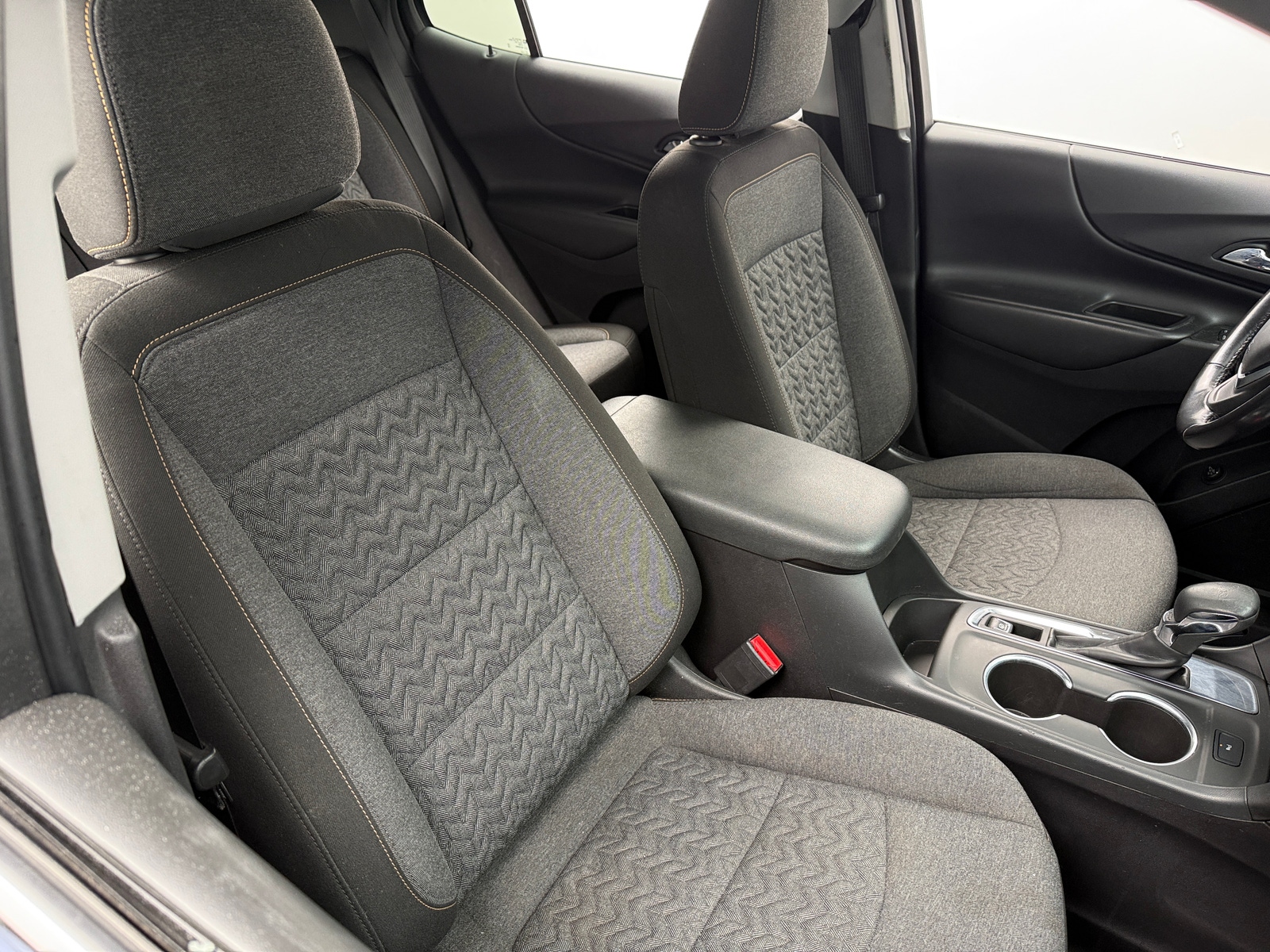 Thumbnail: 2022 Chevrolet Equinox - 2