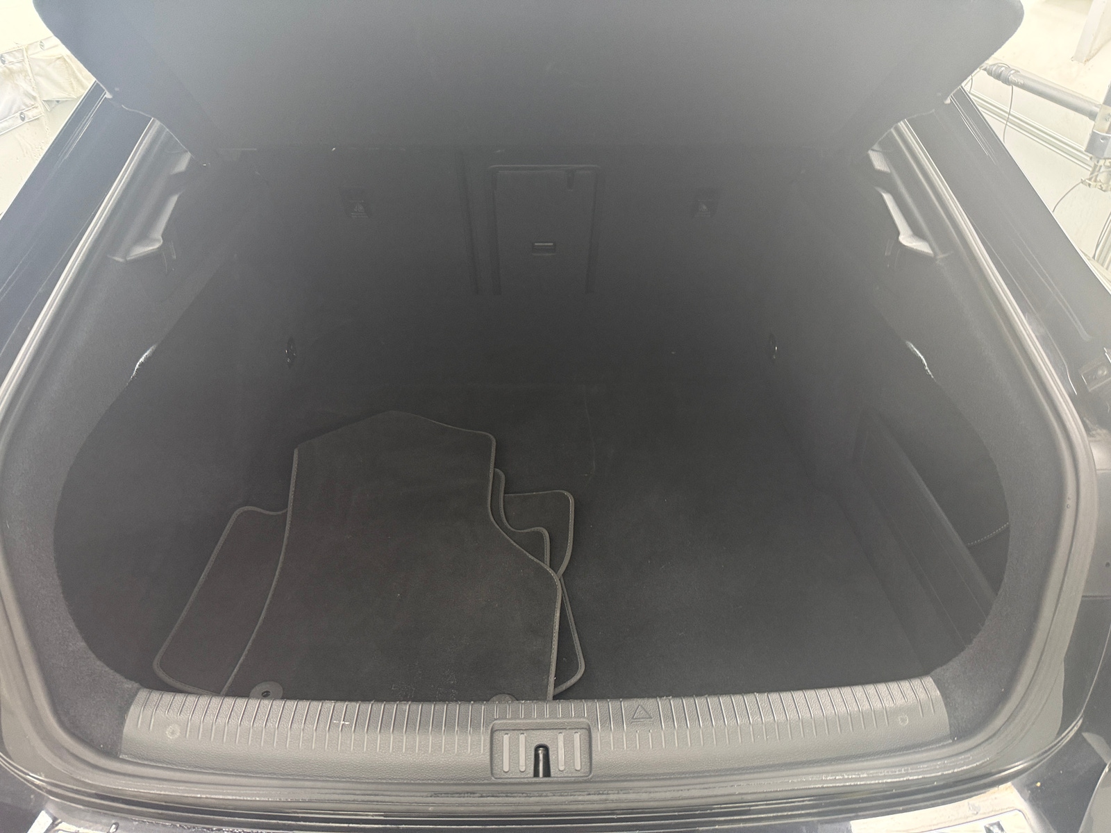 Thumbnail: 2023 Volkswagen Arteon - 6