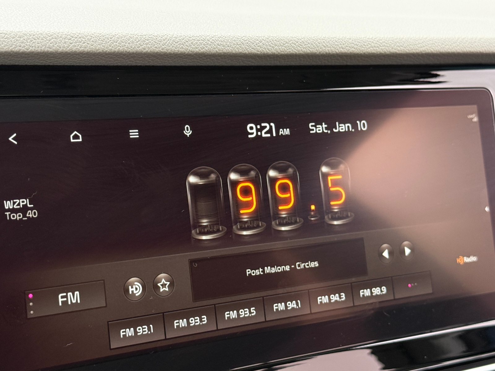 Thumbnail: 2021 Kia Niro - 3