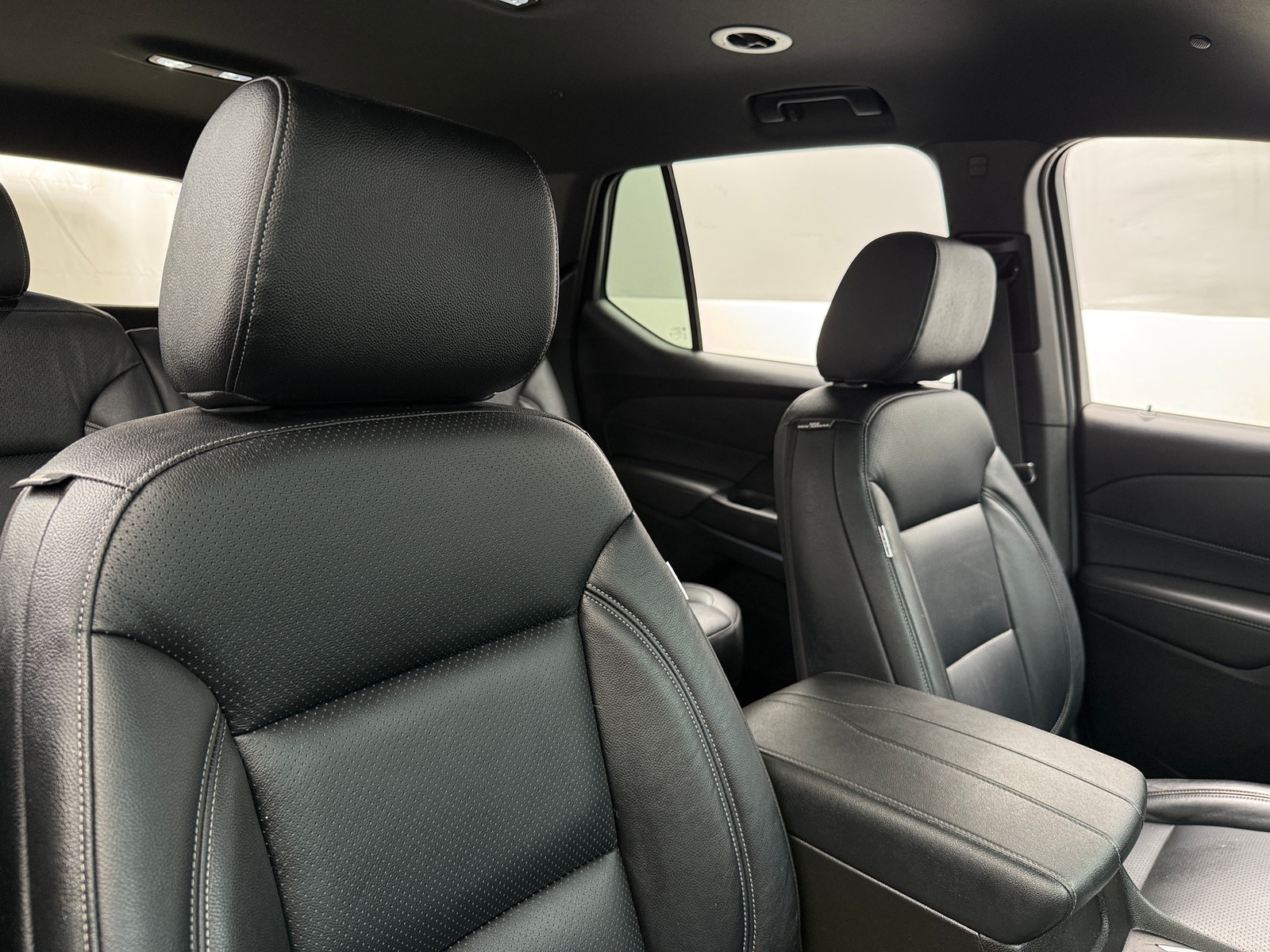 Thumbnail: 2023 Chevrolet Traverse - 2