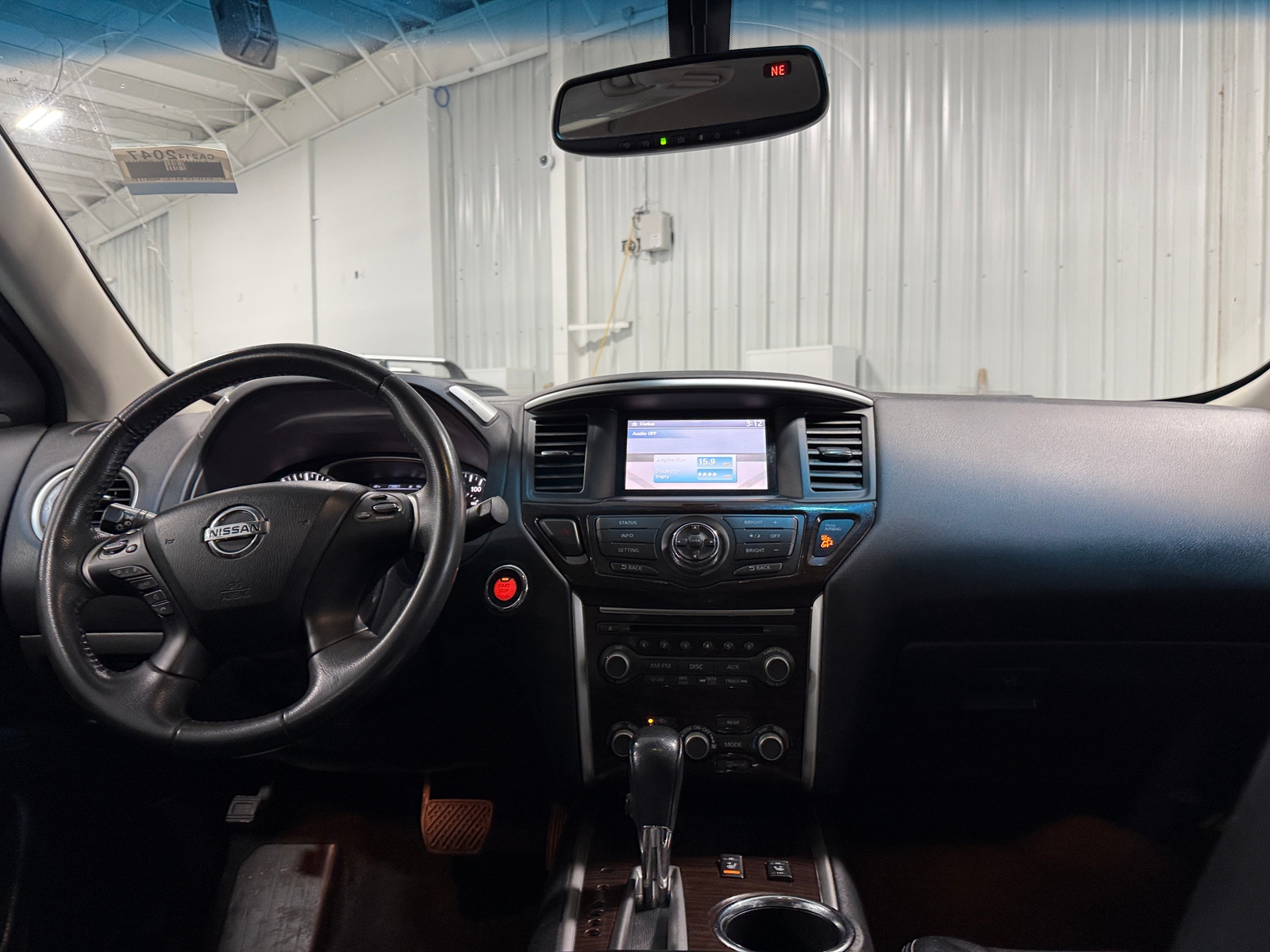 Thumbnail: 2015 Nissan Pathfinder - 2