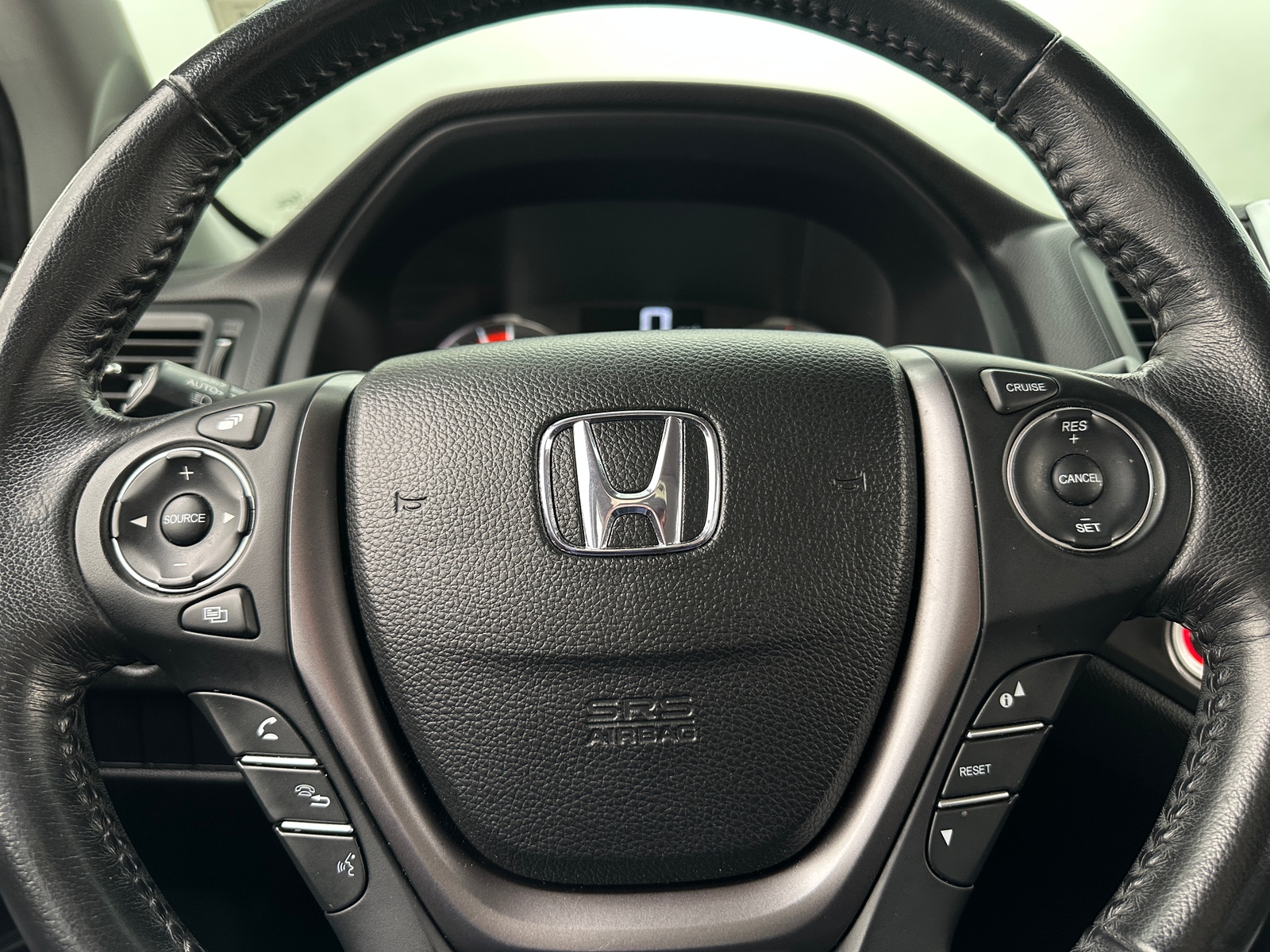 Thumbnail: 2018 Honda Pilot - 4