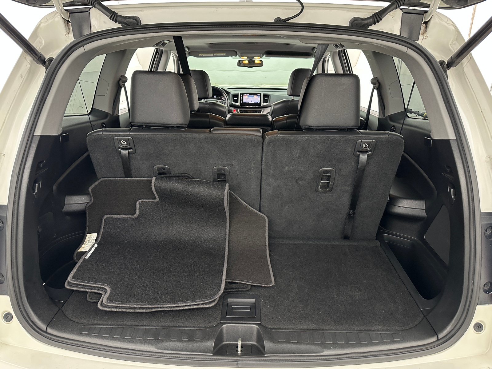 Thumbnail: 2018 Honda Pilot - 6