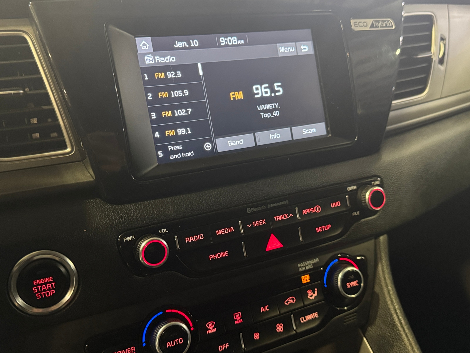 Thumbnail: 2019 Kia Niro - 4