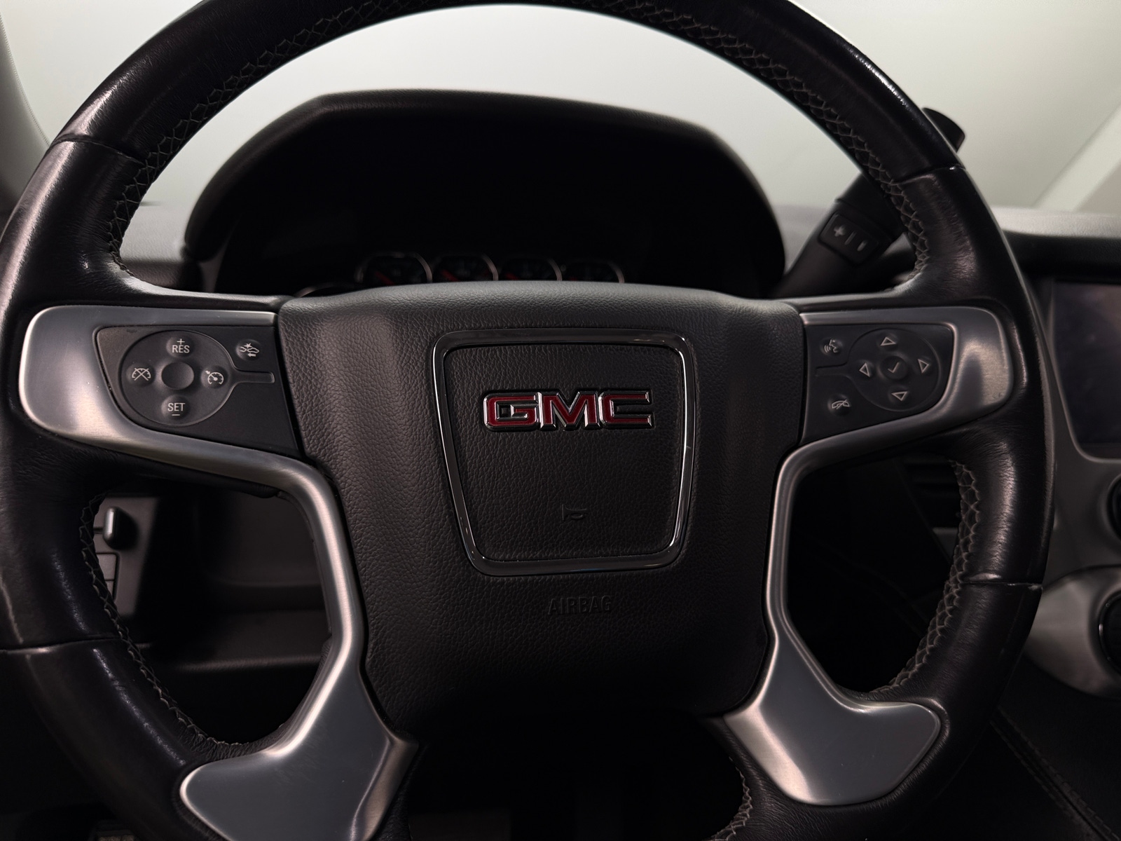 Thumbnail: 2018 GMC Yukon - 5