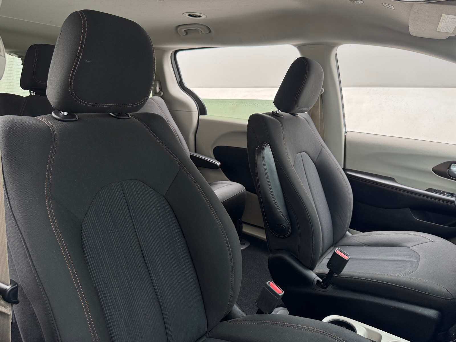 Thumbnail: 2019 Chrysler Pacifica - 2