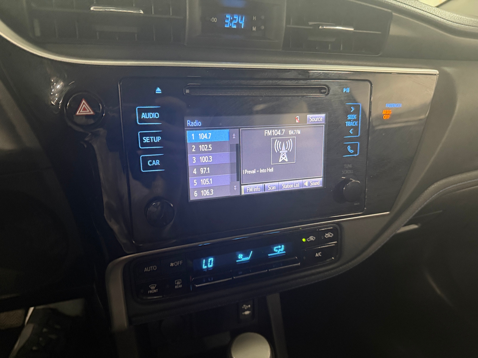 Thumbnail: 2019 Toyota Corolla - 4