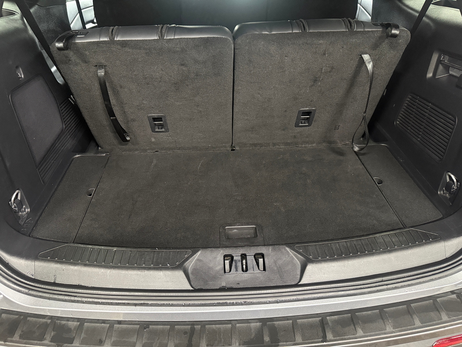 Thumbnail: 2025 Ford Explorer - 6